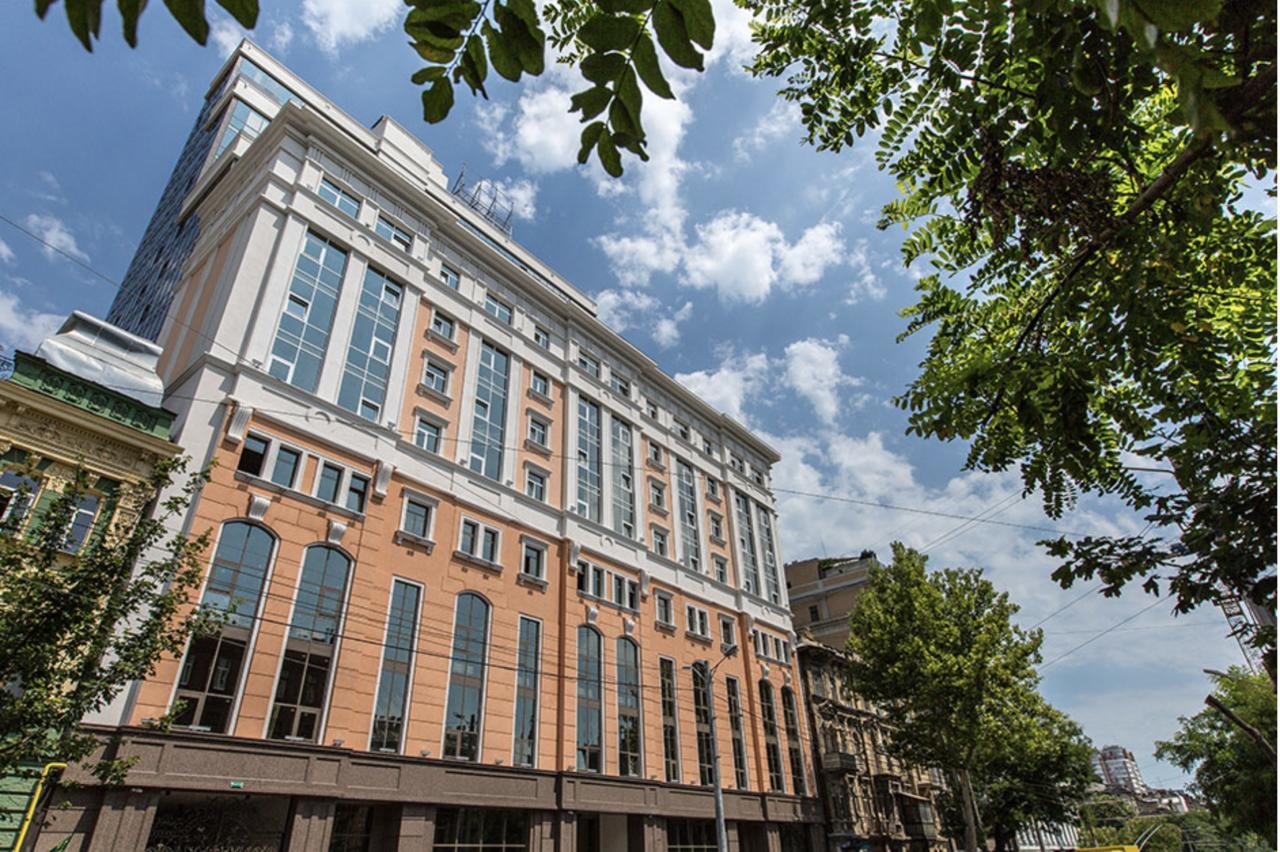 Skycity Apartments Odessa Exterior photo
