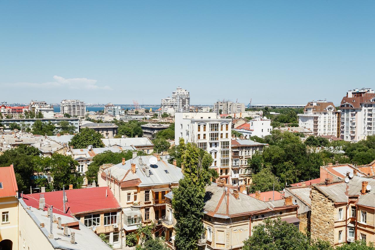 Skycity Apartments Odessa Exterior photo